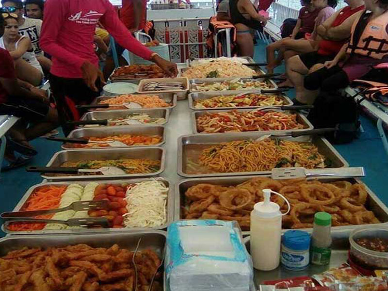 ทัวร์อ่าวพังงาโดยเรือใหญ่