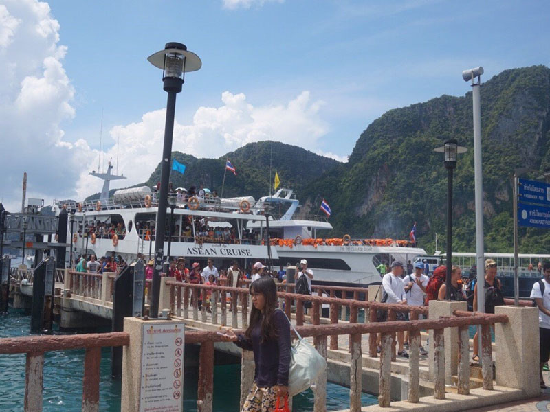 ทัวร์เกาะพีพี โดยเรือใหญ่