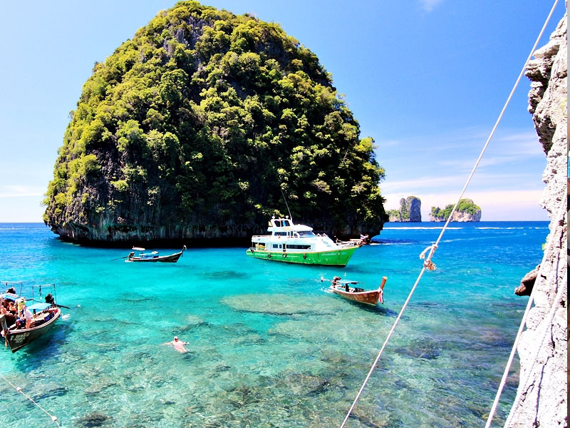 ทัวร์เกาะพีพี โดยเรือใหญ่