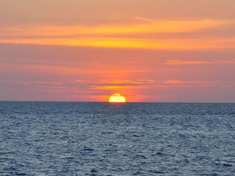 เรือยอร์ช Sunset แหลมพรหมเทพ