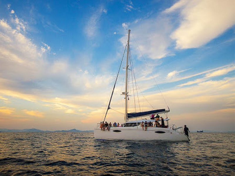 ล่องเรือยอร์ช ทัวร์เกาะเฮ+sunset